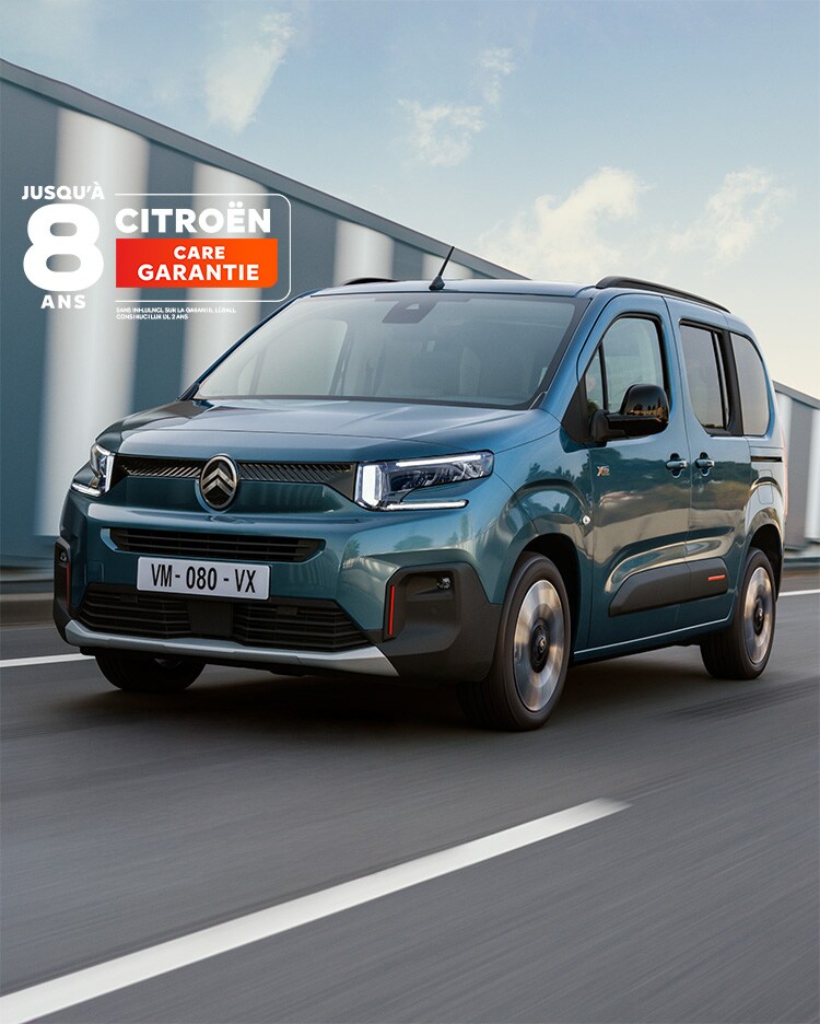 New ë-Berlingo on a highway